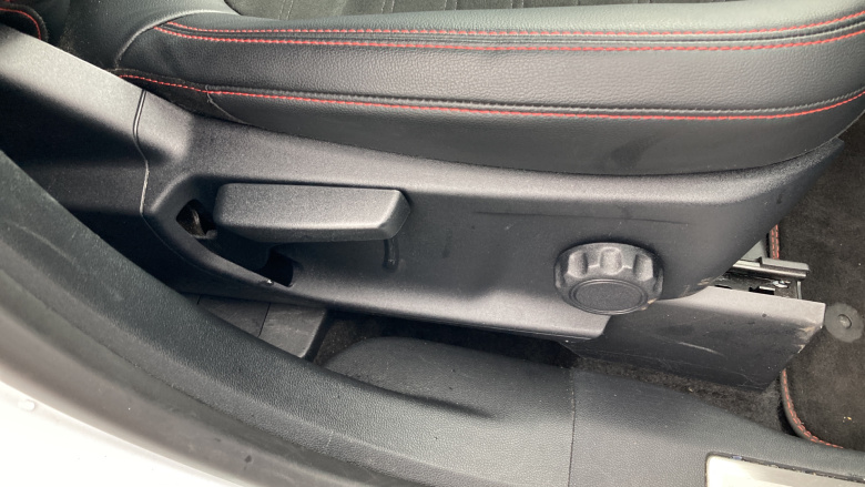 Ford Kuga 2.0 EcoBlue mHEV ST-Line 5dr Diesel Estate